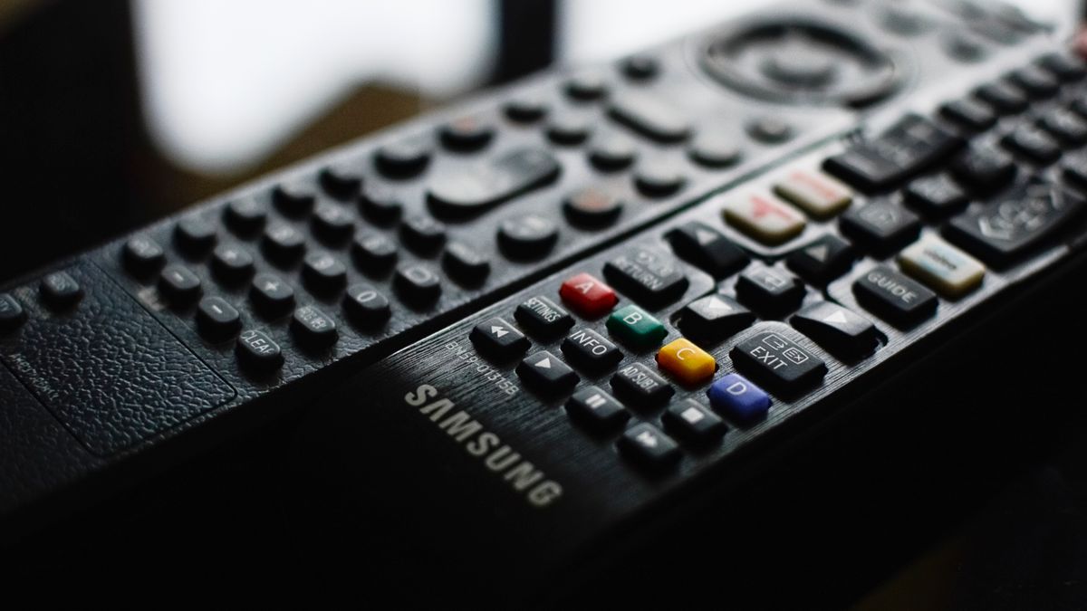 Use NeoIPTV on a media streamer with an IPTV player — NEOIPTV guide